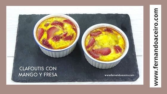 Clafoutis saludable con mango y fresa.